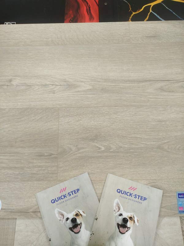 Ламинат Quick-Step Classic Дуб Песочный Греш CLH 5791 крупным планом