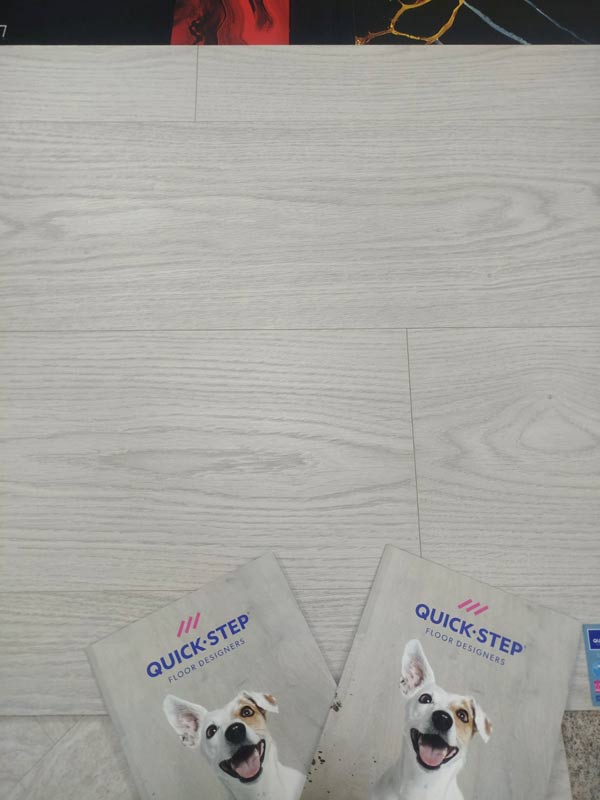 Ламинат Quick-Step Classic Дуб Туманный Серый CLH 5795 крупным планом