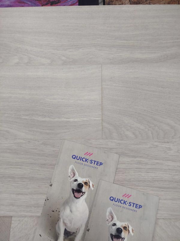 Ламинат Quick-Step Eligna Wide Дуб Серый Промасленный UWH 5041 крупным планом