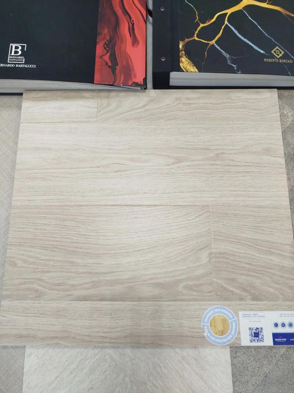 Ламинат Quick-Step Impressive Ultra Дуб Соленый Бриз IMU 8628 крупным планом
