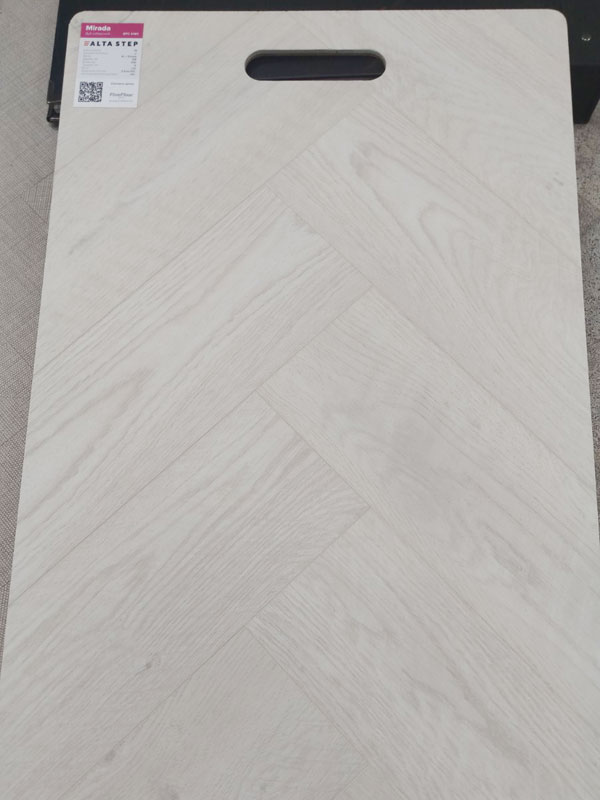 Кварц-винил Alta Step Mirada Дуб Сибирский SPC 4401 крупным планом